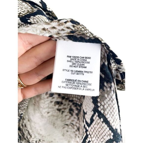 Joie Branka Snakeskin Print Top in Porcelain Size S - Picture 12 of 12